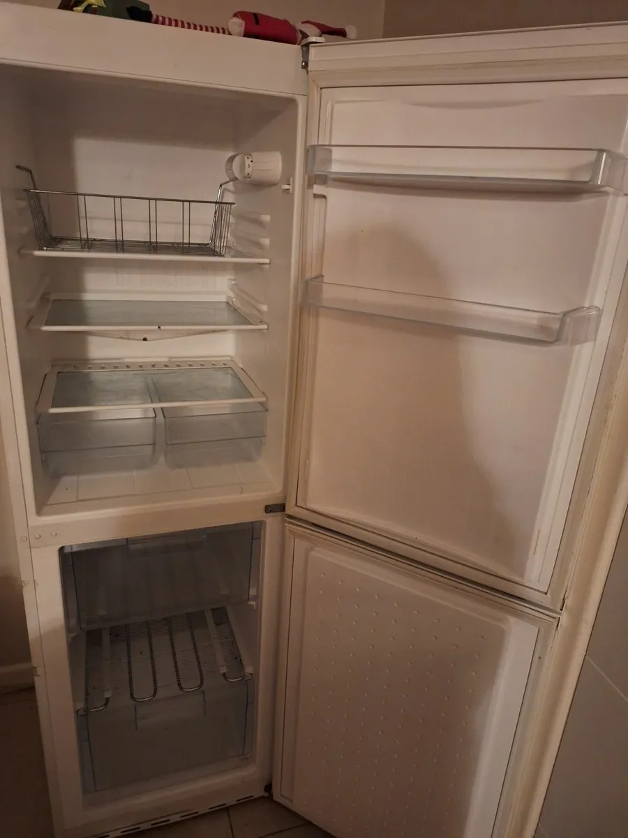 Fridge/freezer 60/40 - Image 3
