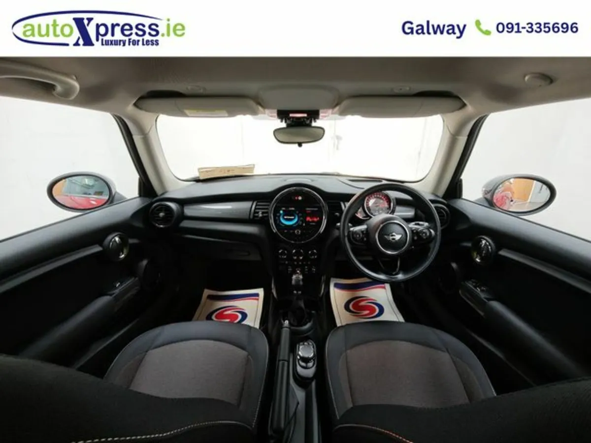 Mini Cooper **GREAT SPEC** 1.5 Automatic, Reversin - Image 2