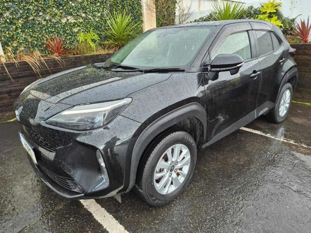 Toyota Yaris Cross 1.5 HYBRID / LUNA / TAX €150 - Image 1