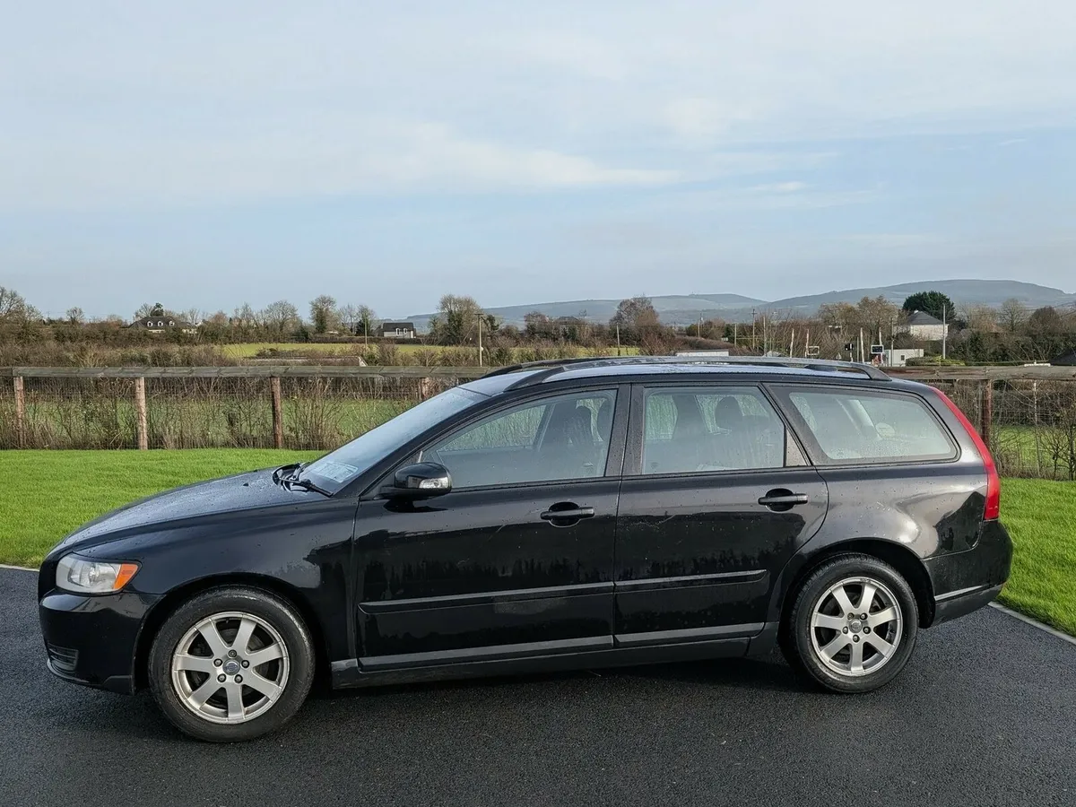 Volvo v50 - Image 4