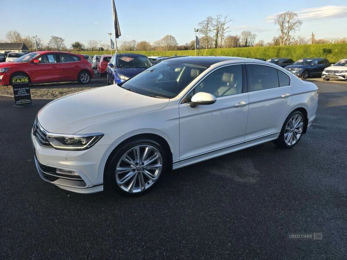 Volkswagen Passat R Line - Image 2