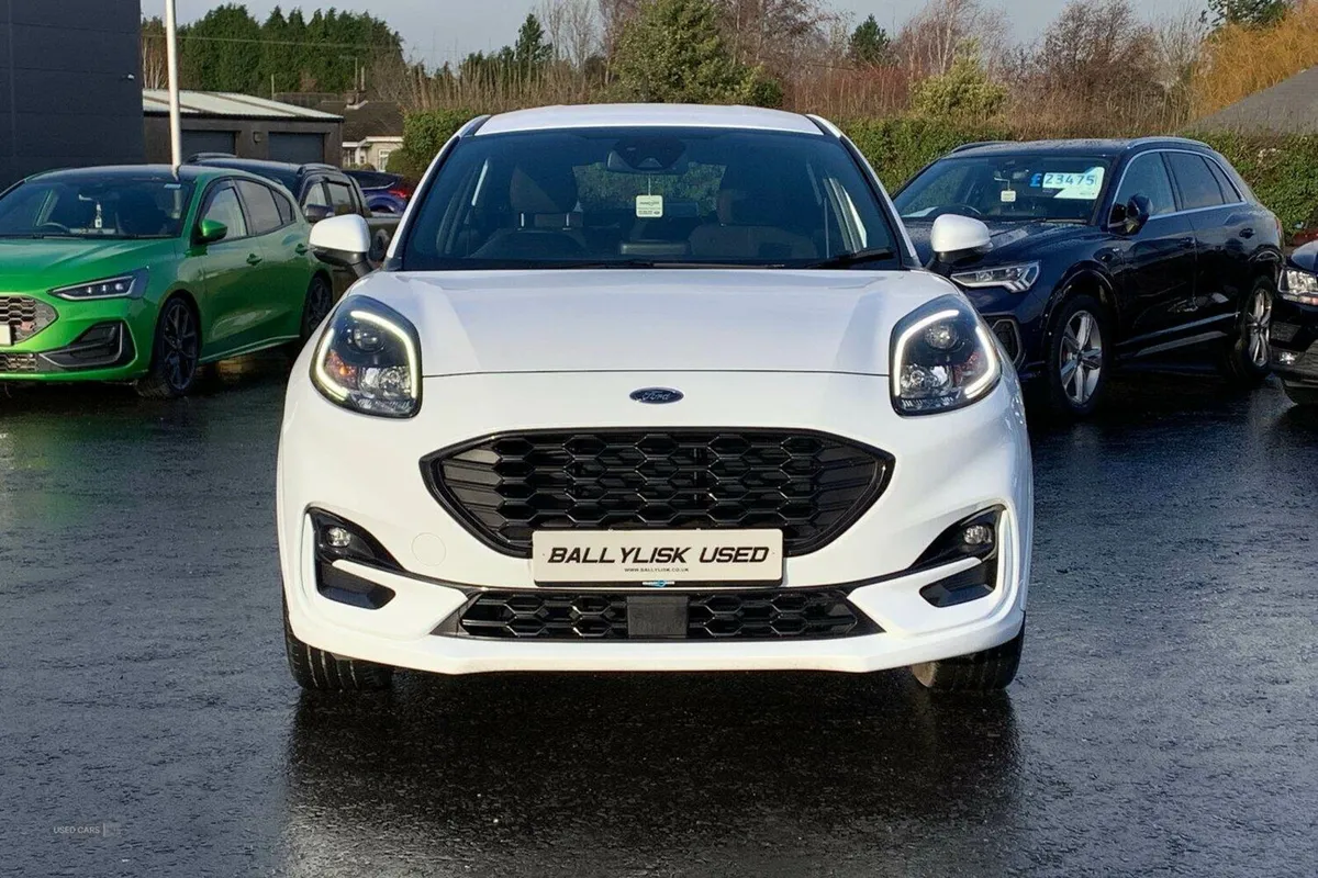 Ford Puma 1.0T 125PS ST-Line in White with 17K - Image 4