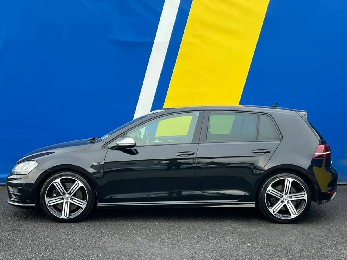 Volkswagen Golf R 4MOTION 2.0 TSI // SERVICE HISTO - Image 3