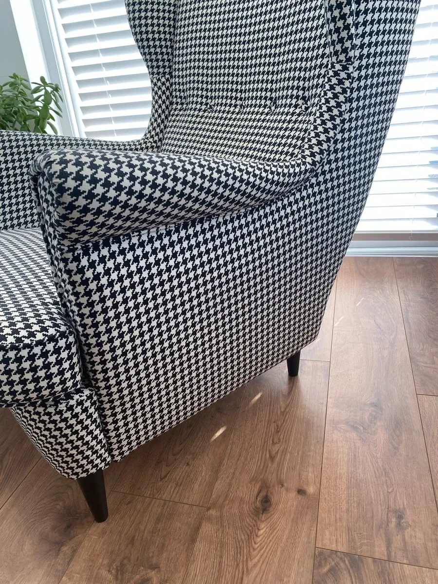 Strandmon wingback Armchair - Image 4