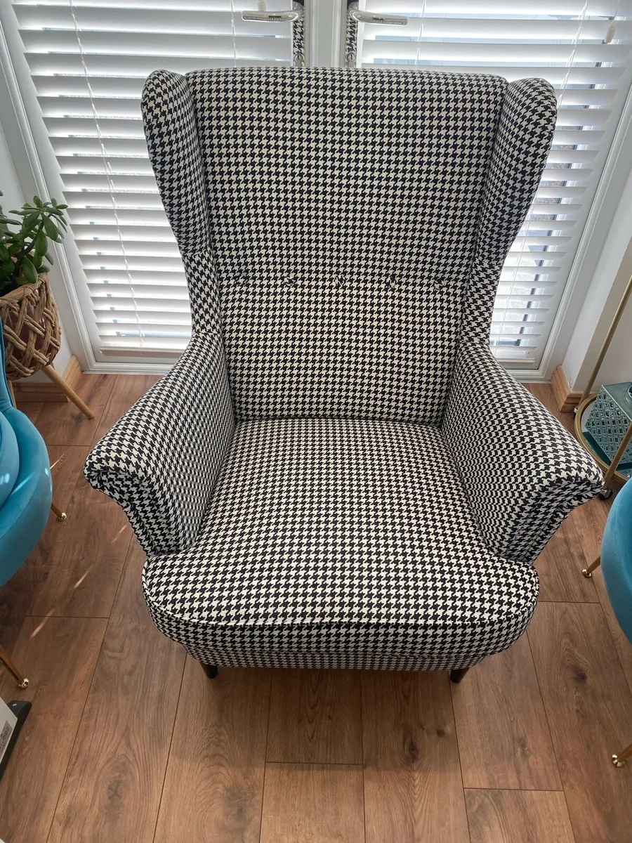 Strandmon wingback Armchair - Image 1