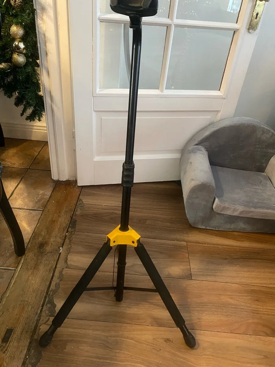 Les Paul Guitar - Image 4