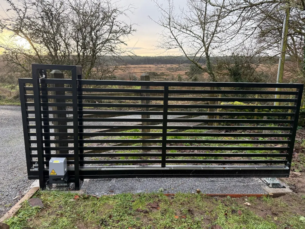 Electric Cantilever Gate 13ft - Image 3