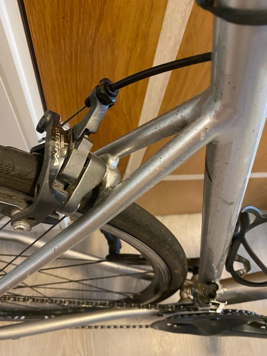 Vitus ( Ultegra 11 speed 56cm) - Image 3