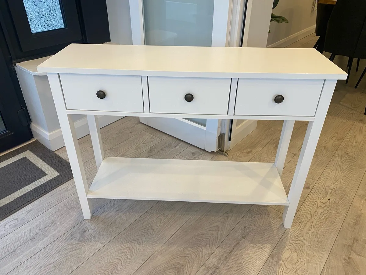 Console table - Image 1
