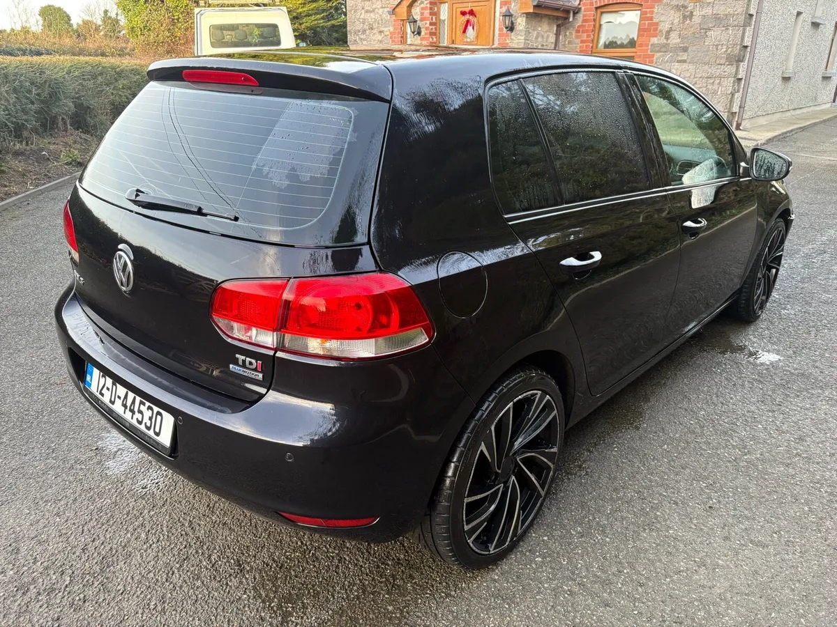 2012 Volkswagen Golf - Image 4