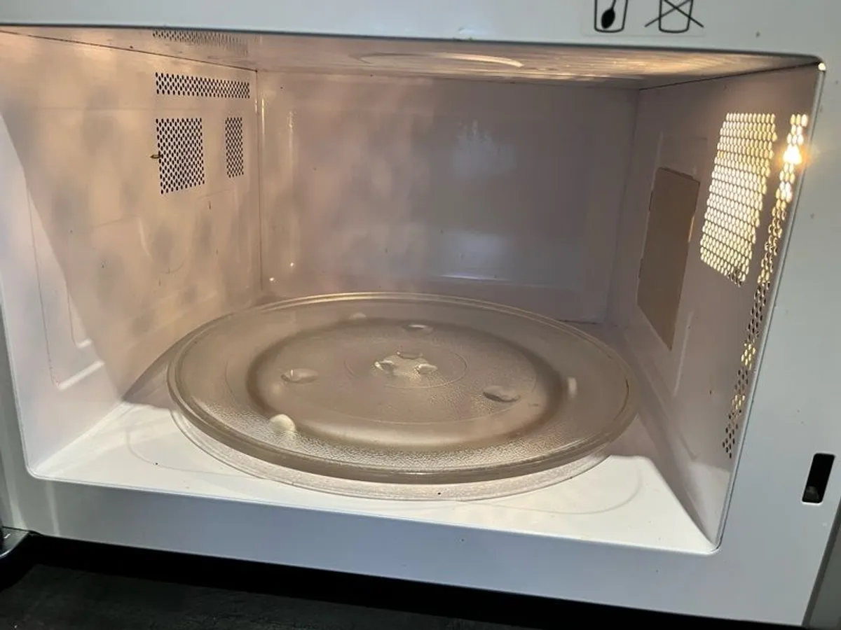 Bosch Microwave - Image 2