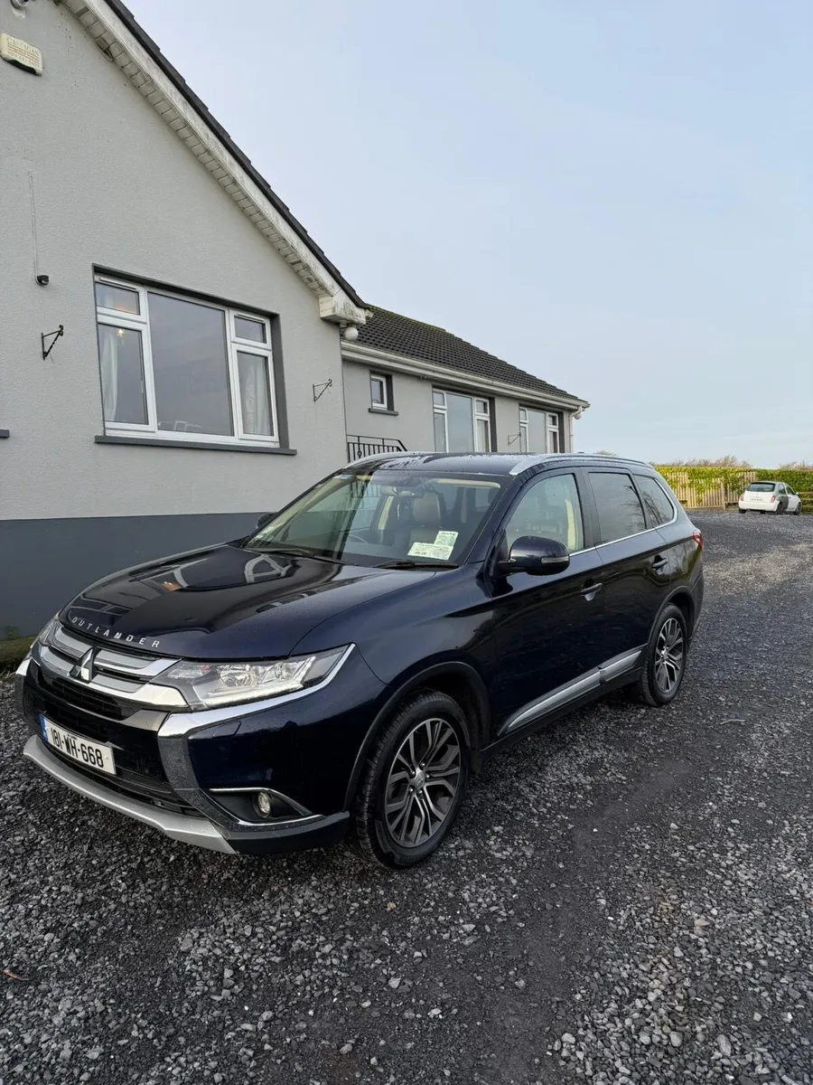 Mitsubishi Outlander *Nct 2028 - Image 3