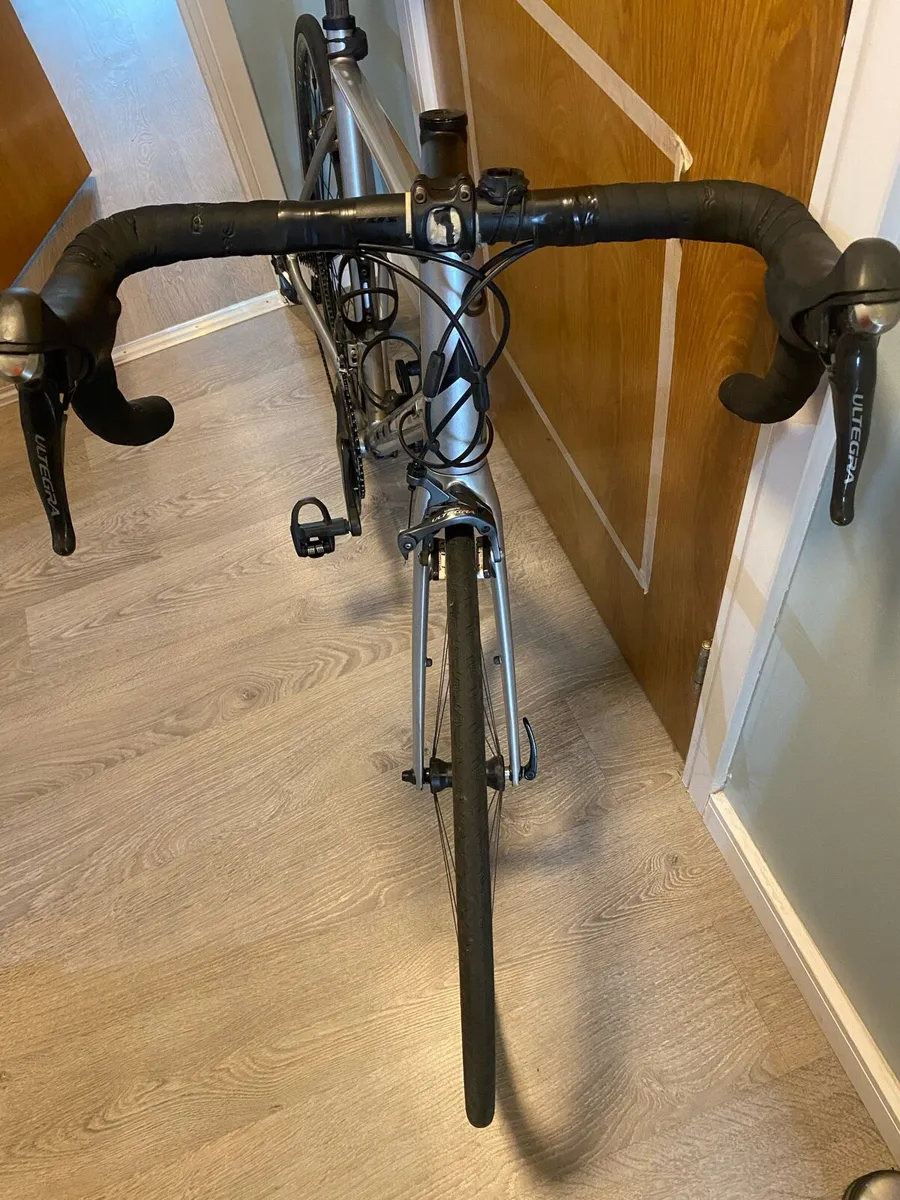 Vitus ( Ultegra 11 speed 56cm) - Image 4