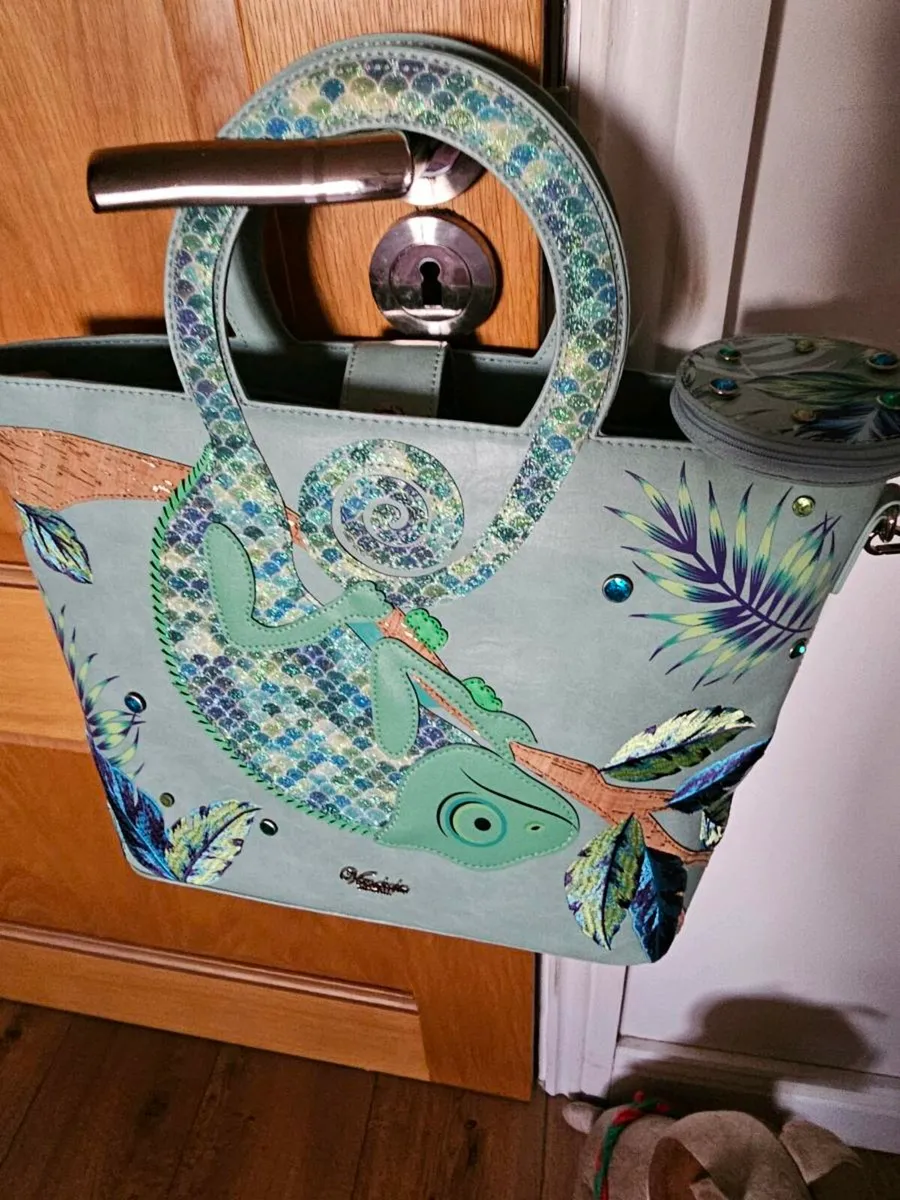 Genuine Vendula Animal Park Bag with purse - Image 1