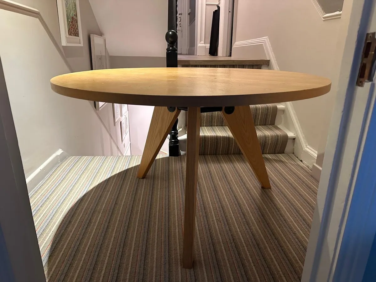 Table and 6 chairs - Image 2