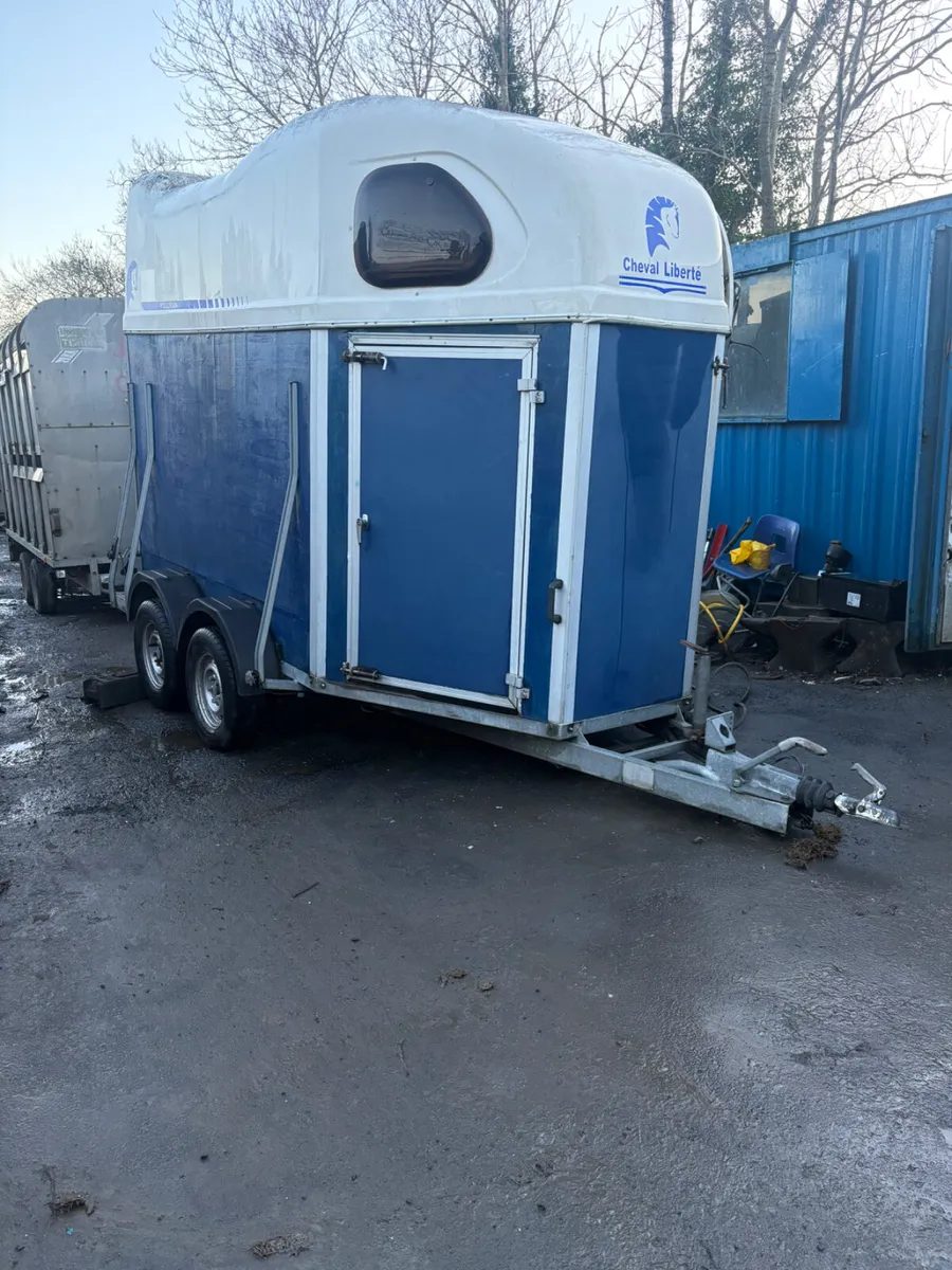 Cheval liberté pull man horse box - Image 1