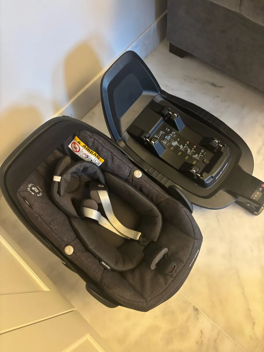 Maxi-Cosi Infant Car Seat + ISOFIX Base - Image 3
