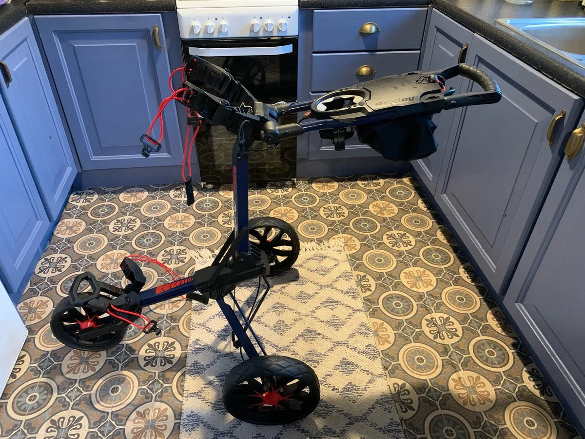 Bag Boy Slimfold 3 Wheel Golf Trolley - Image 1