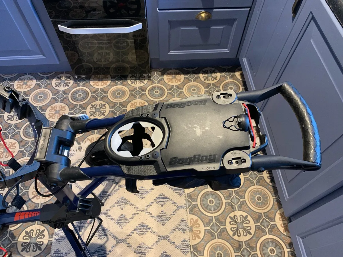Bag Boy Slimfold 3 Wheel Golf Trolley - Image 4