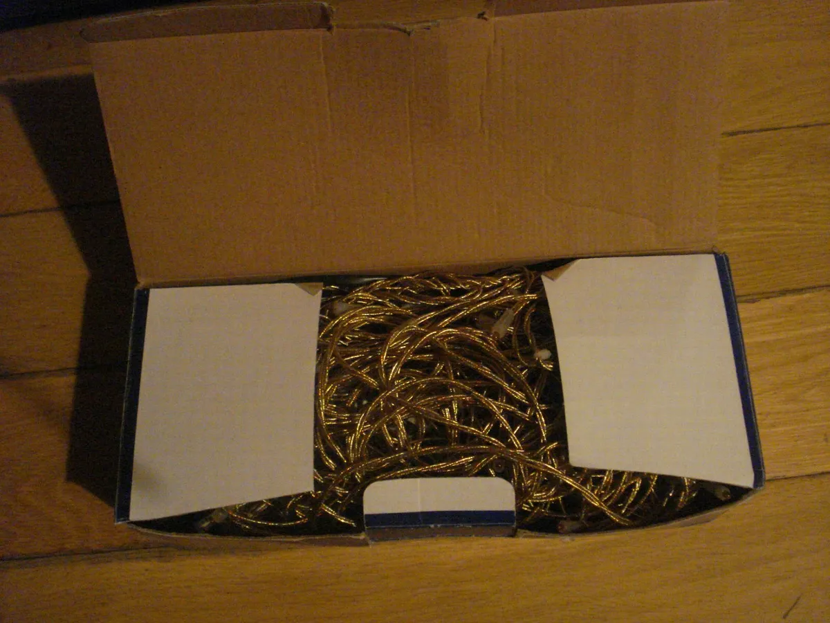 CHRISTMAS 6 CLUSTER DROP LIGHTS SET. - Image 3