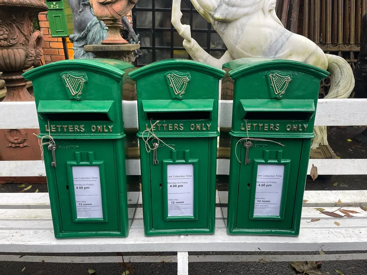 The Collins Irish 🇮🇪 post box - Image 4