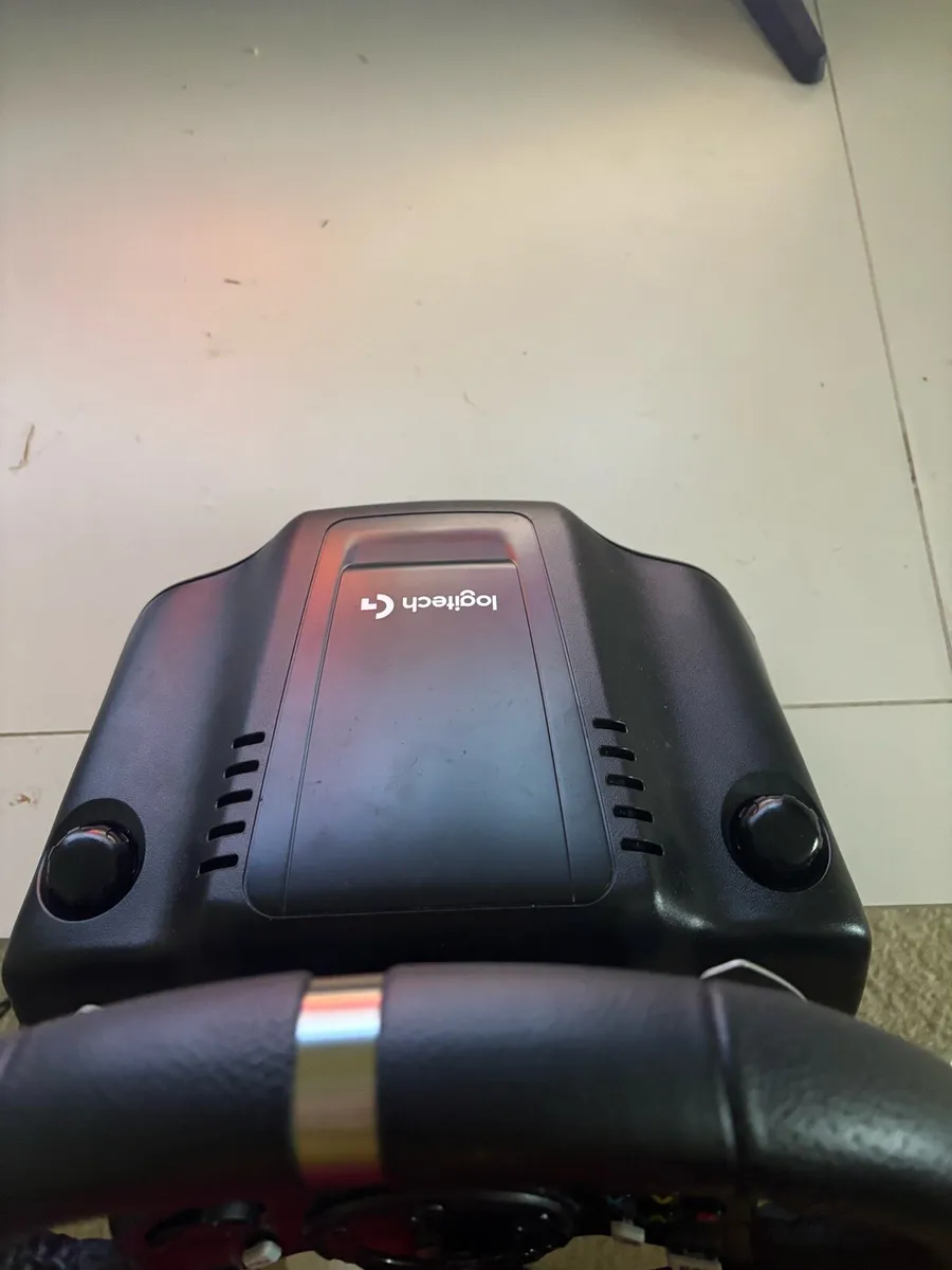 Logitech G920 steering wheel - Image 3