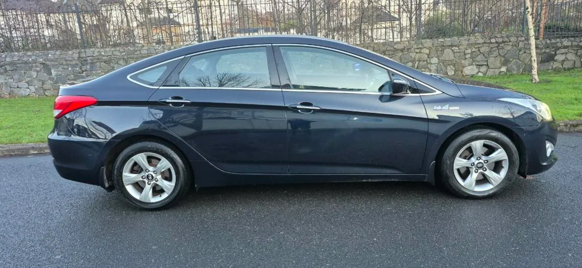 2012 hyundai i40 nctd and taxed - Image 2