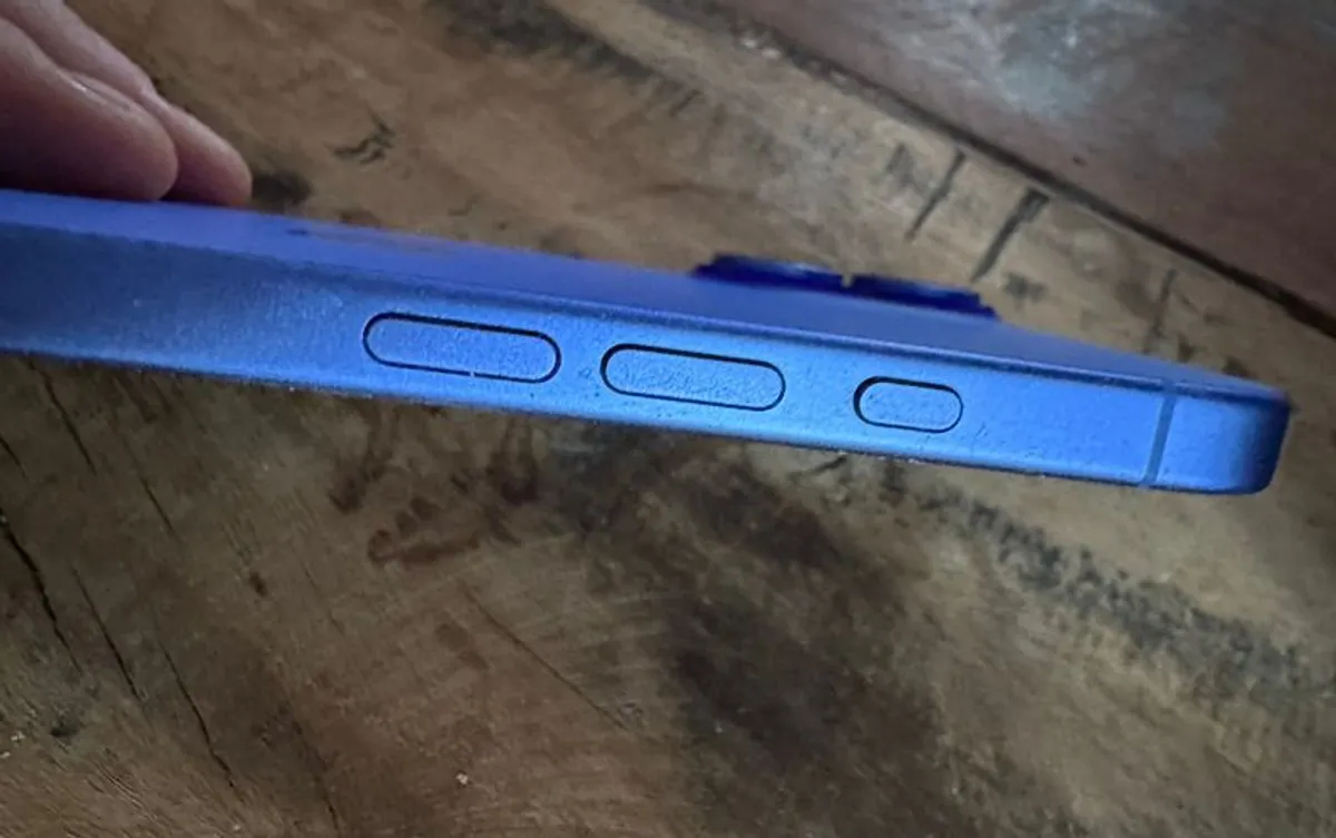 iPhone 16 | 256GB | Blue | Unlocked | Excellent Condition - Image 2