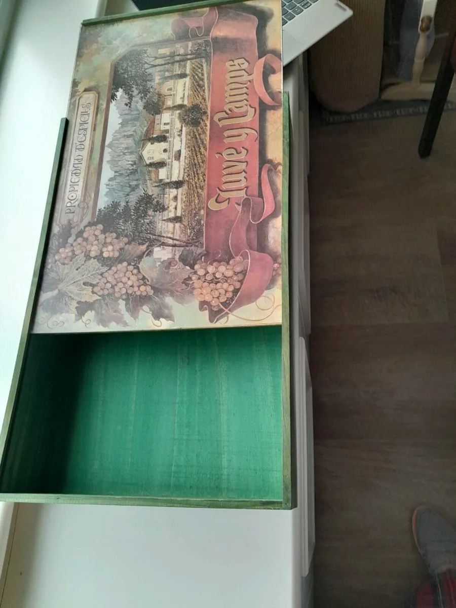 French storage box - Image 1