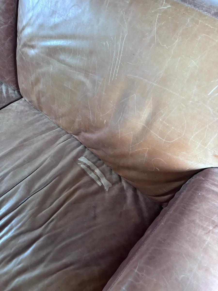 FREE 3 seater sofa & 2 armchairs - Image 3