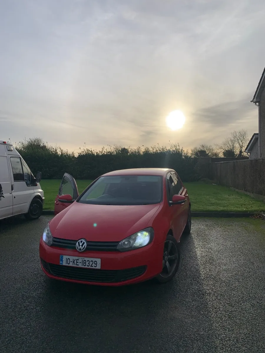 Volkswagen Golf 2010 Bluemotion - Image 1