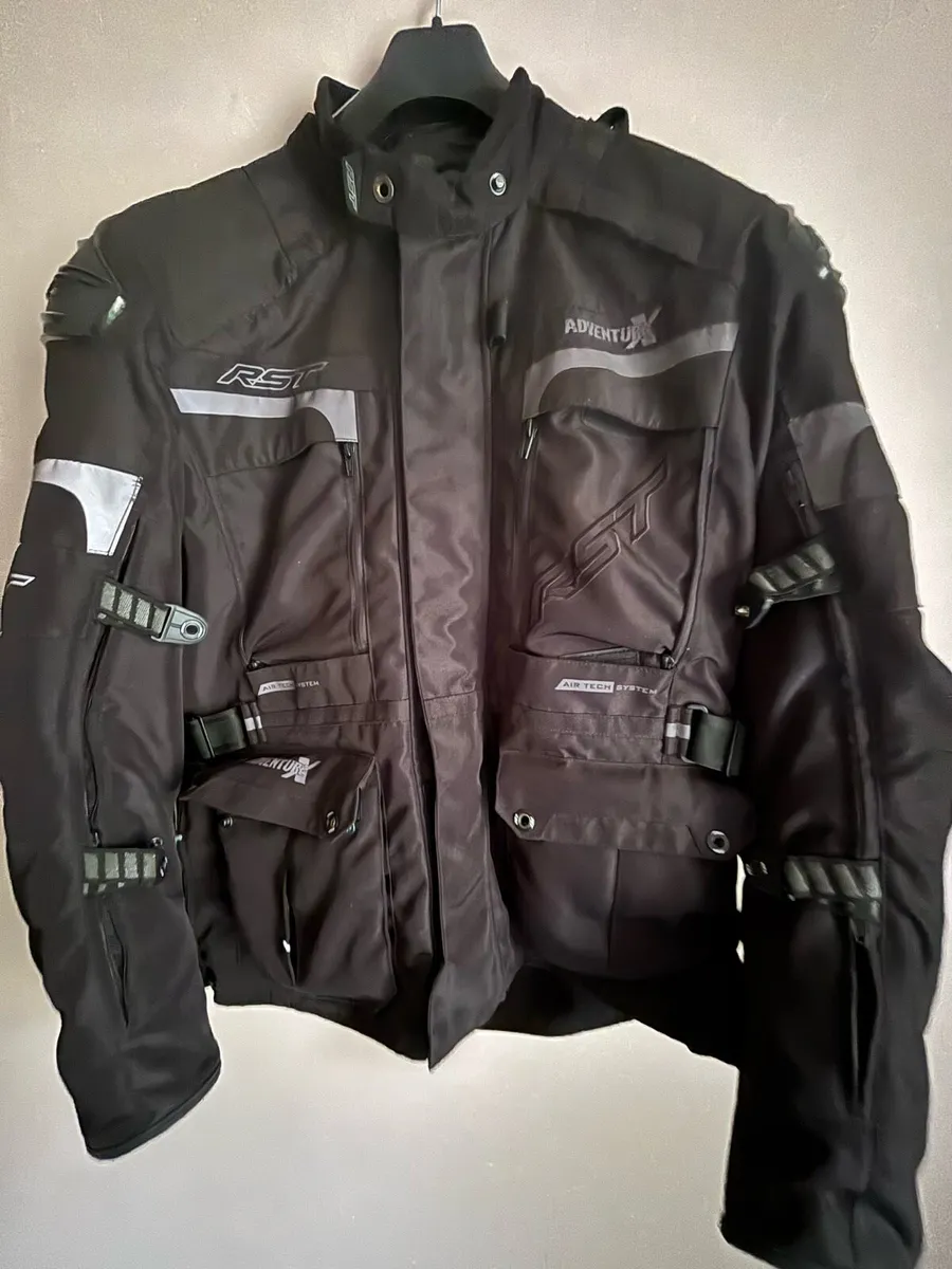 Motorcycle jacket - Image 1