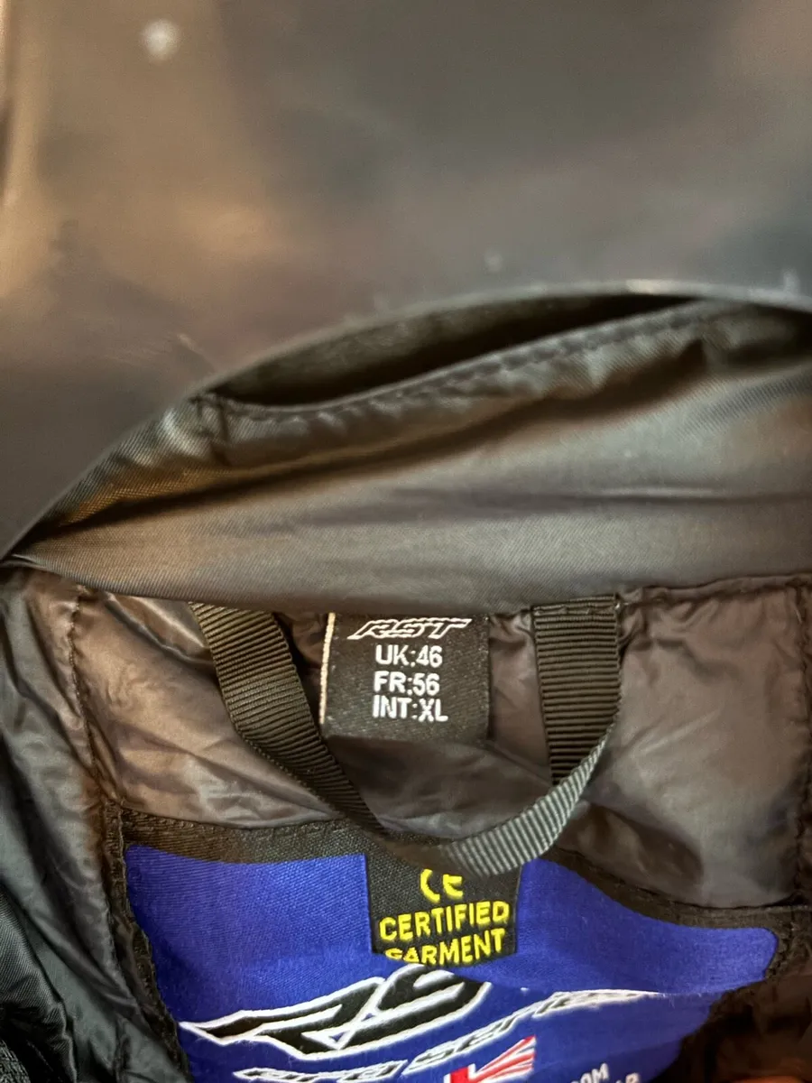 Motorcycle jacket - Image 3