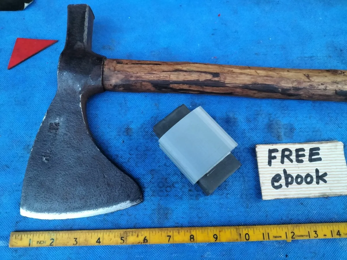 Carpenters / Framers Axe - Image 1