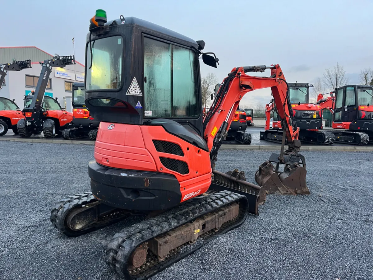 2013 Kubota U25-3 - Image 4
