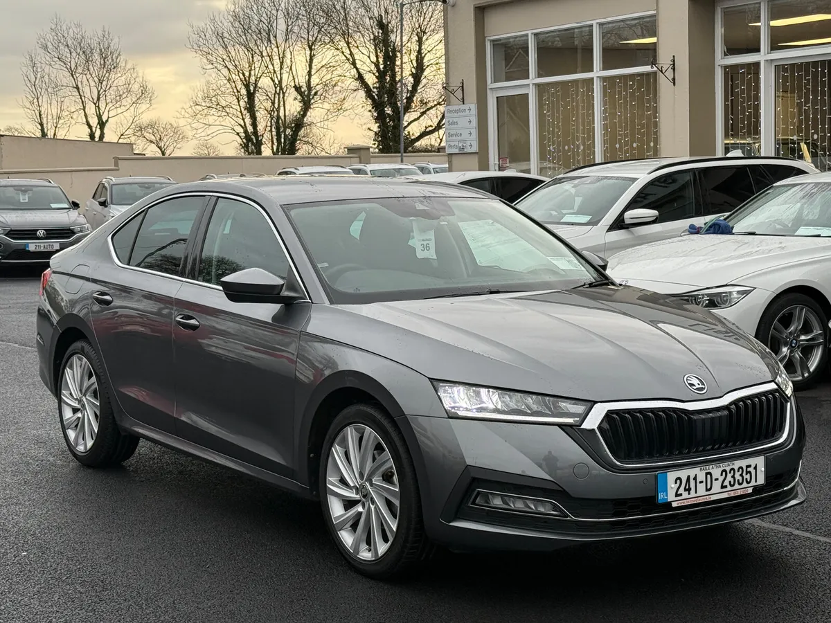 241 SKODA OCTAVIA STYLE 2.0TDI AUTOMATIC - Image 4