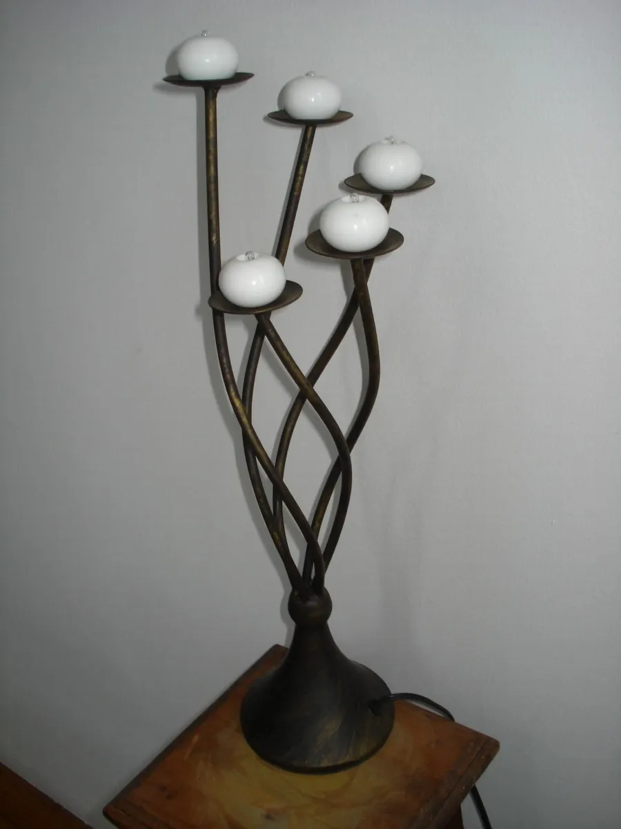 METAL TABLE TOP SPIRAL LAMP. - Image 4