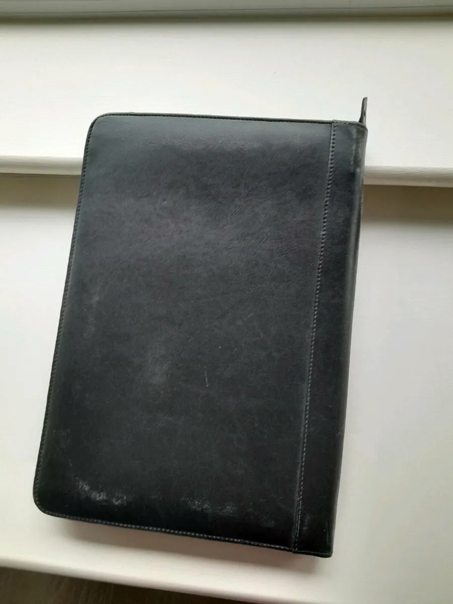 Black leather document newLeathet document cast - Image 4