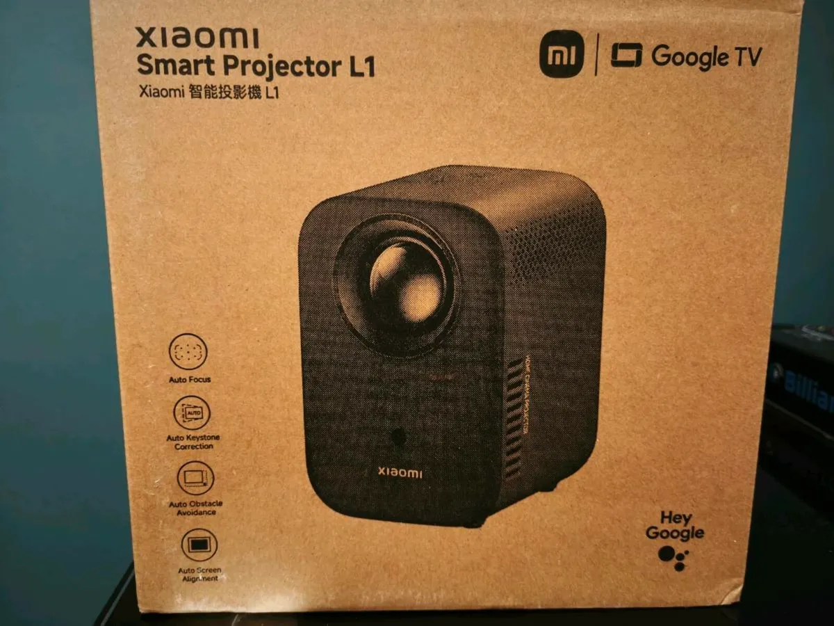 Xiaomi smart projector L1