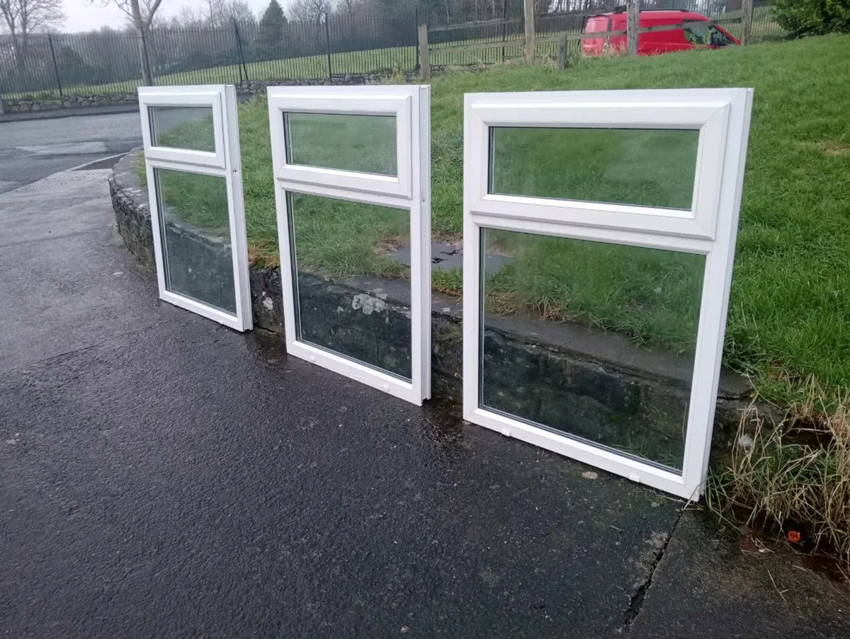 🎄3 MATCHING PVC WINDOWS AVAILABLE🎄 - Image 1