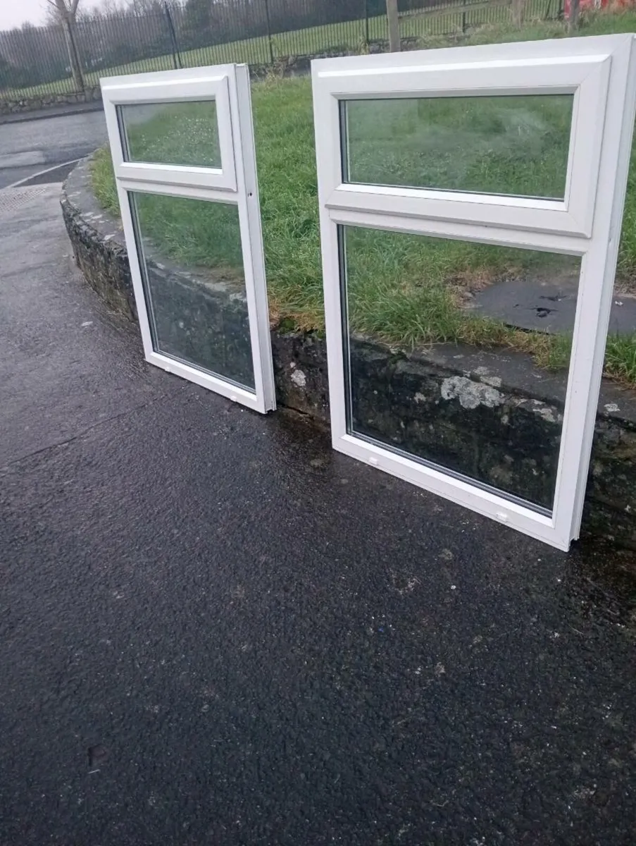 🎄3 MATCHING PVC WINDOWS AVAILABLE🎄 - Image 2