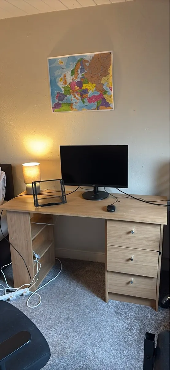 Home office bundle- desk, office chair, PC monitor - Image 2