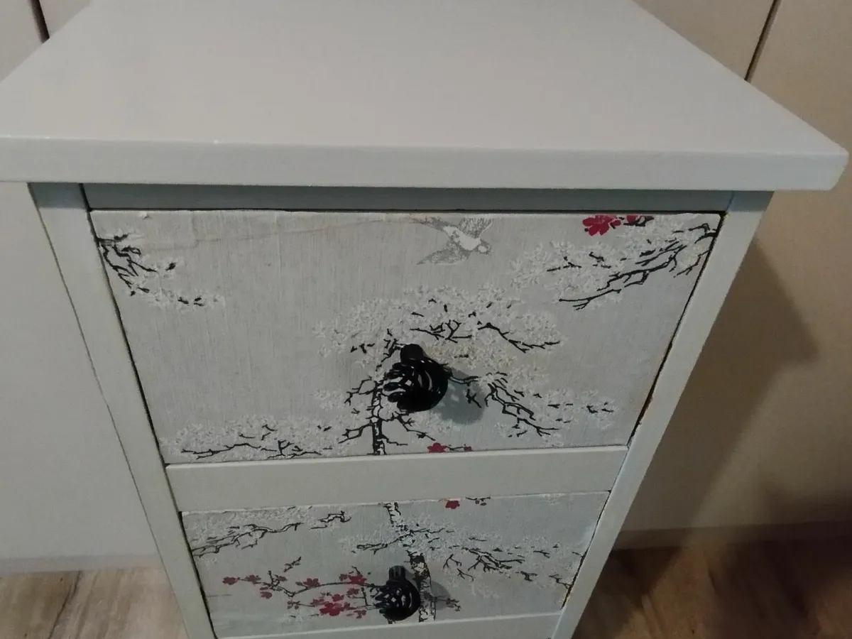 Narrow chest of drawers - Image 3