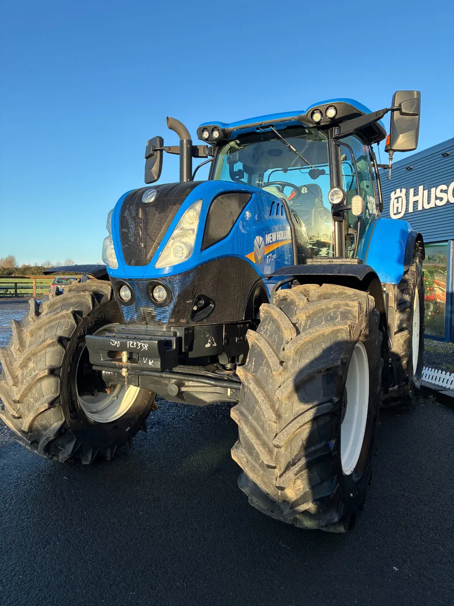 New Holland T7.210 - Image 3
