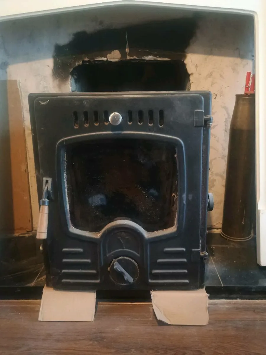 Inset boiler stove - Image 1