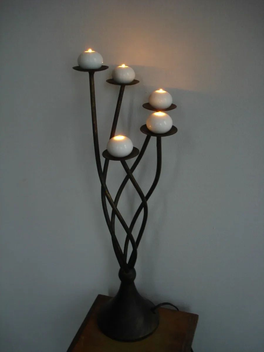 METAL TABLE TOP SPIRAL LAMP. - Image 2