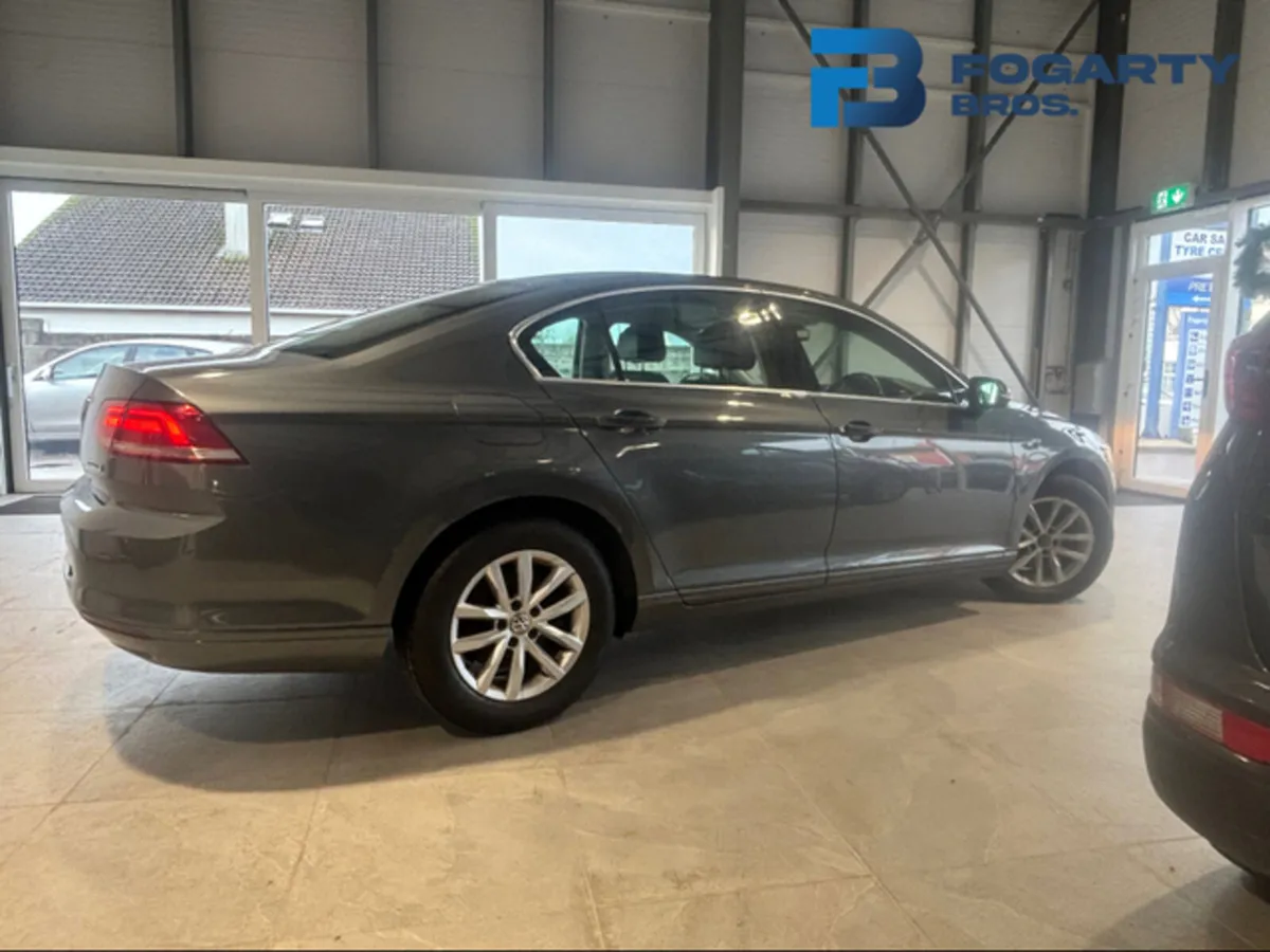 Volkswagen Passat 2015, COMFORTLINE 1.6 TDI - Image 4