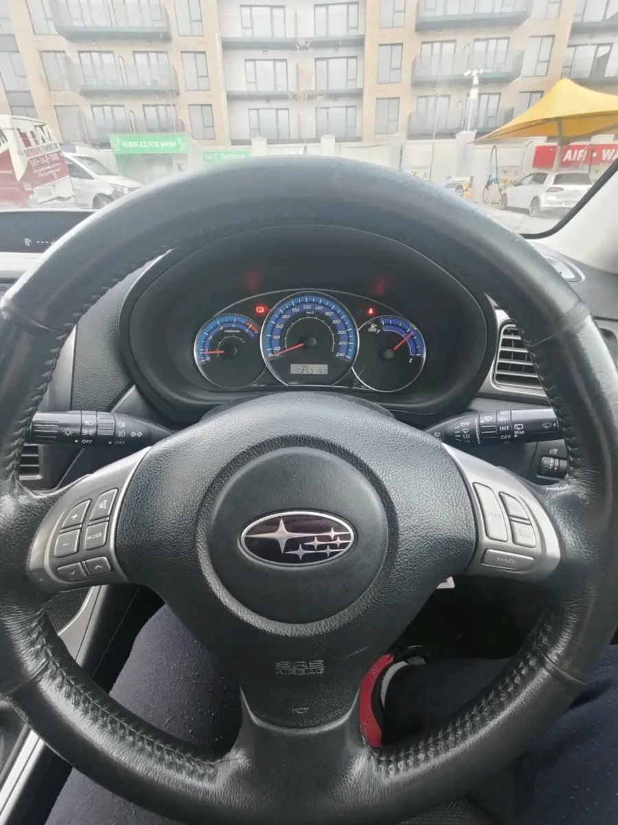 Subaru Impreza 2L turbo - Image 4