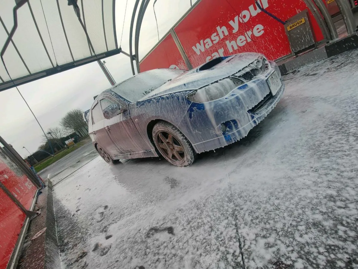 Subaru Impreza 2L turbo - Image 2