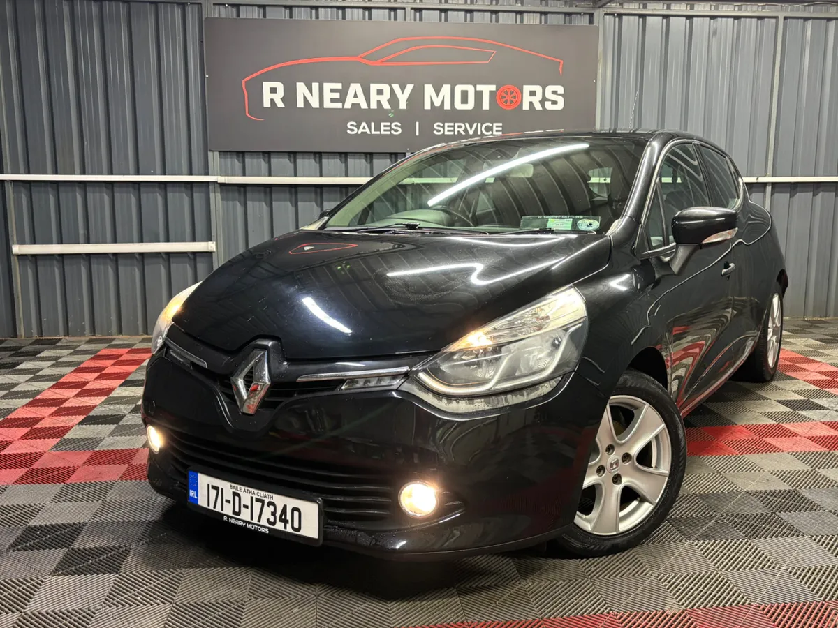 2017 Renault Clio 1.2 16V 75 DYNAMIQUE NAV - Image 1